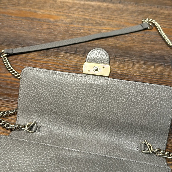 Authentic GUCCI Grey Wallet on a Chain Crossbody - Picture 11 of 16
